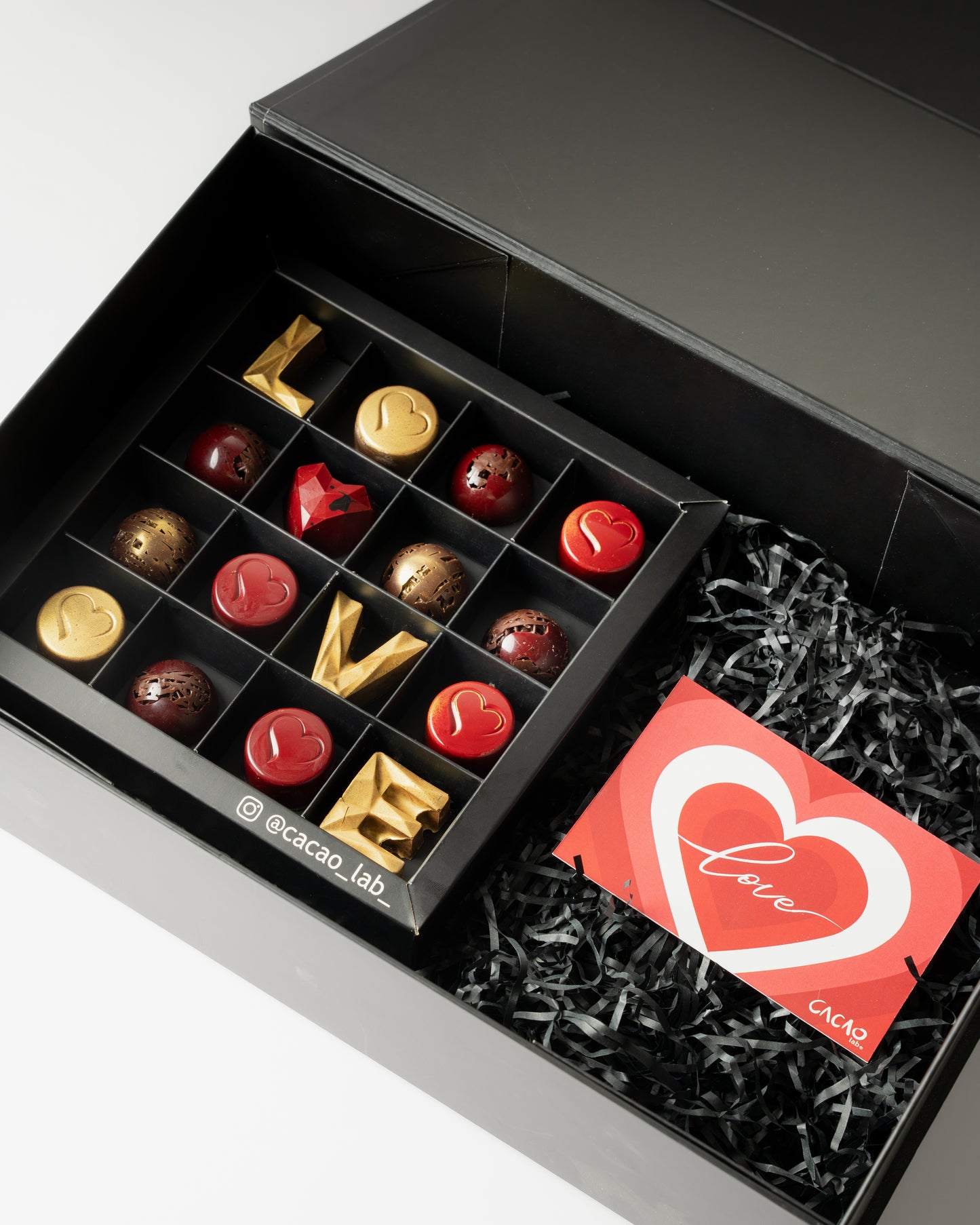 "Caja Deluxe 16 Bombones LOVE"