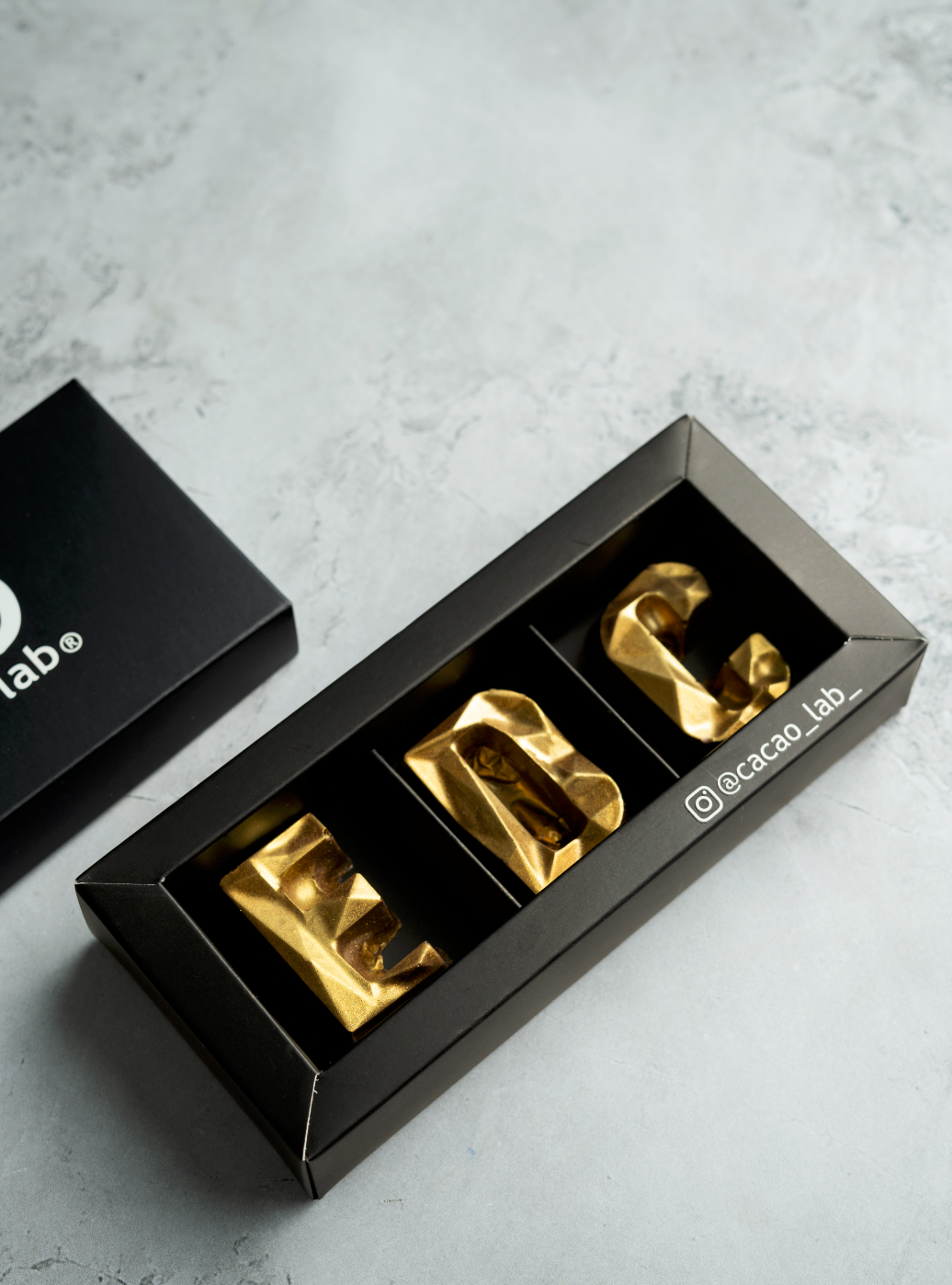 "Caja de 3 Bombones Navidad 2025"