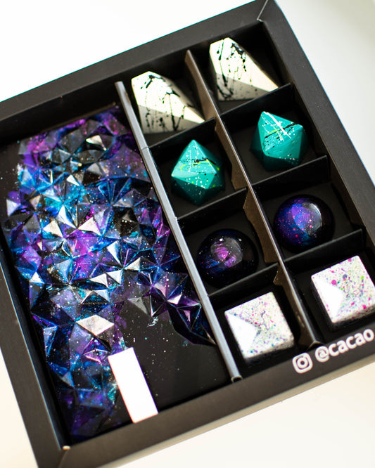 Caja de 8 Bombones + Barra de Chocolate Rellena