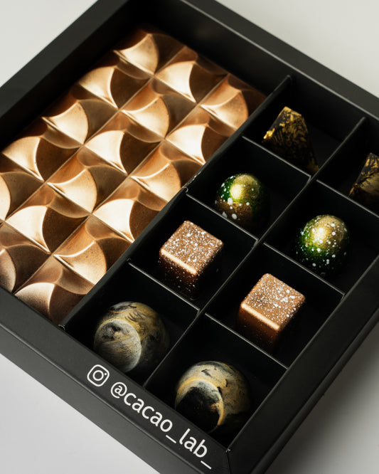 "8 Bombones + Barra de Chocolate Rellena"