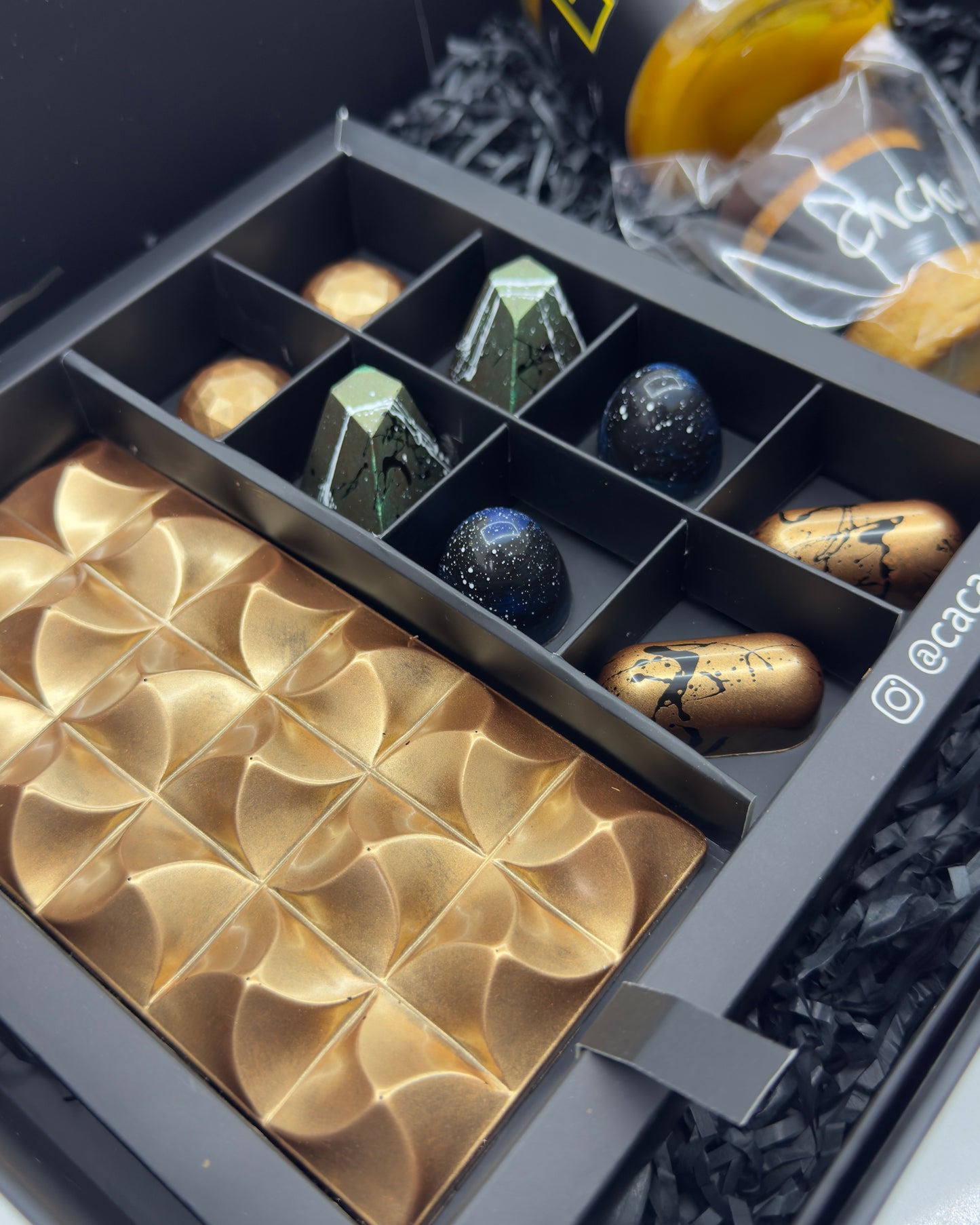 "Caja Deluxe 2025"